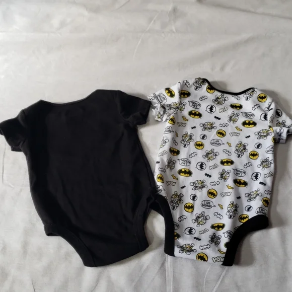 Batman Onsie Bundle - Picture 2 of 4